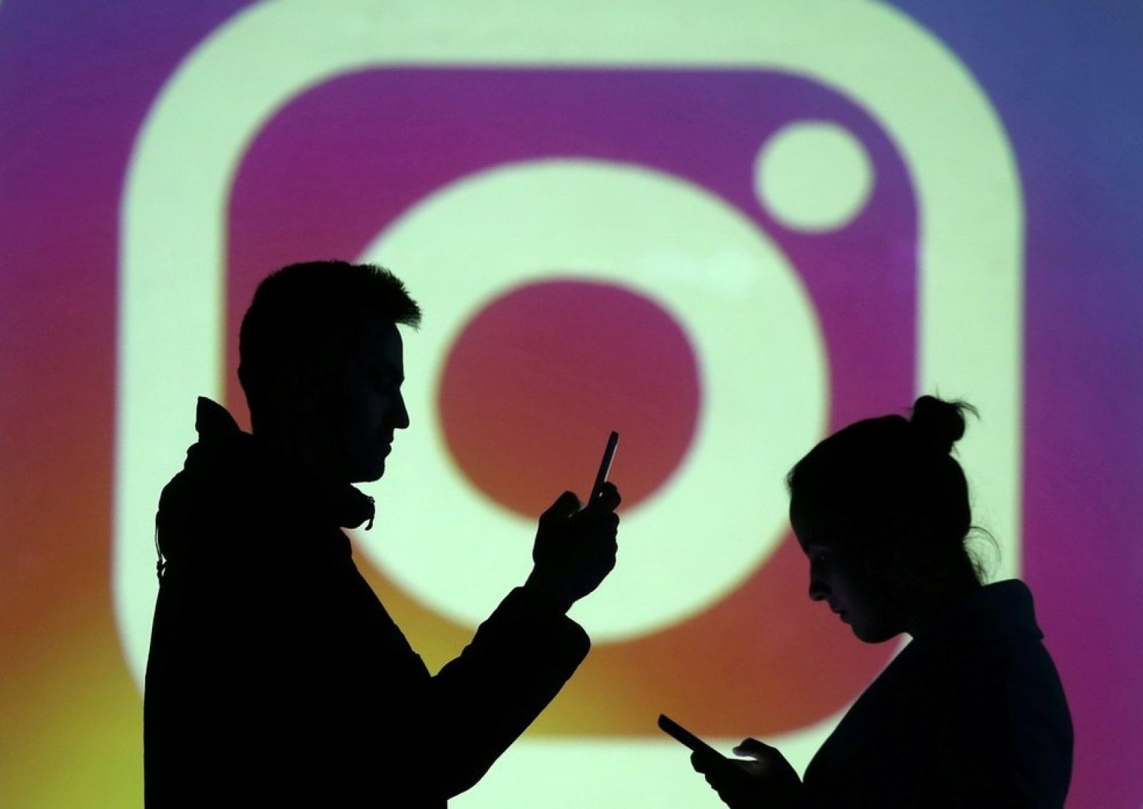 Instagram explica como seus algoritmos ordenam posts no feed, nos stories e na aba Explorar